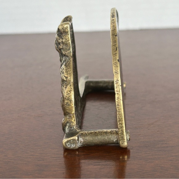 Vintage Solid Brass Cat Sitting by Fireplace Letter Rack Organizer - Picture 3 of 6